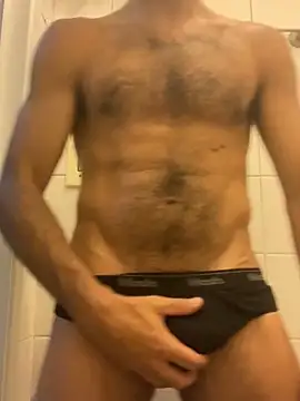 JoaoLenhador online show from February 2025 12:33:01 AM