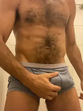 JoaoLenhador online show from February 2025 11:46:02 PM