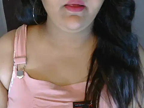 Jenny lovee online show from April 2026 02:37:01 PM