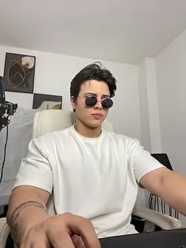 Thom Ohtani online show from March 2025 02:27:02 AM