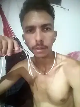 Snapshot of MagrinhoSaradoo chatting on February 2025 01:27:01 PM MagrinhoSaradoo online show from February 2025 01:27:01 PM