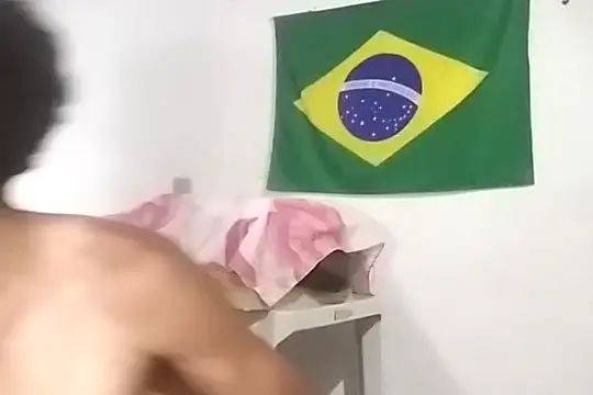 Snapshot of MagrinhoSaradoo chatting on February 2025 05:48:02 AM MagrinhoSaradoo online show from February 2025 05:48:02 AM