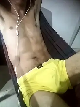 Snapshot of MagrinhoSaradoo chatting on February 2025 04:48:02 AM MagrinhoSaradoo online show from February 2025 04:48:02 AM