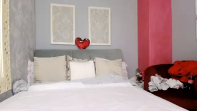 Snapshot of LustyRosee chatting on September 2025 04:50:02 AM LustyRosee online show from September 2025 04:50:02 AM