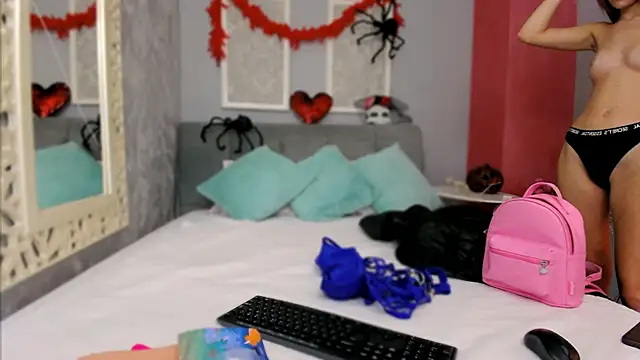 Snapshot of LustyRosee chatting on October 2025 03:00:01 PM LustyRosee online show from October 2025 03:00:01 PM