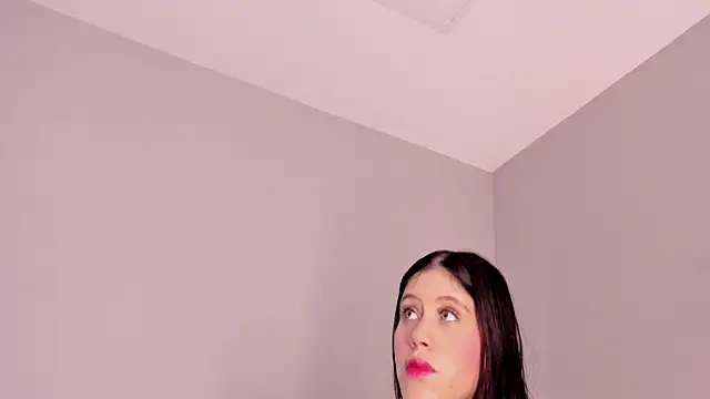 sara  jones gh online show from December 2025 05:00:01 PM