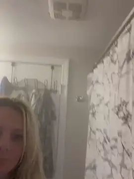 Snapshot of kittiekatieyogi chatting on February 2025 03:48:01 AM kittiekatieyogi online show from February 2025 03:48:01 AM