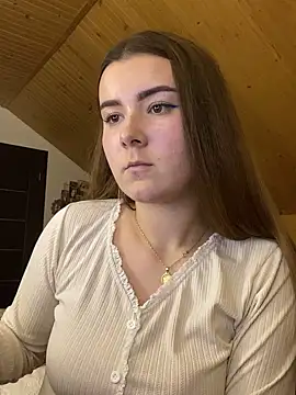 mewKate online show from March 2025 06:34:01 PM