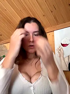 mewKate online show from October 2025 10:00:02 AM