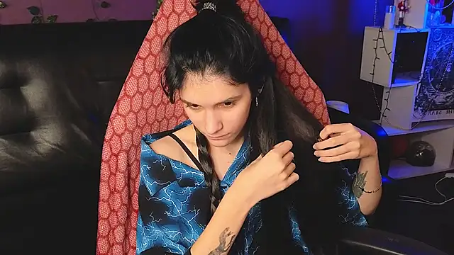 Hyeon Jin online show from February 2025 04:43:01 AM