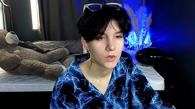 Hyeon Jin online show from March 2025 10:29:02 AM