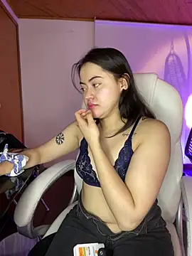 Camila pinkk online show from May 2026 01:50:01 PM