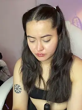 Camila pinkk online show from June 2026 02:01:02 PM