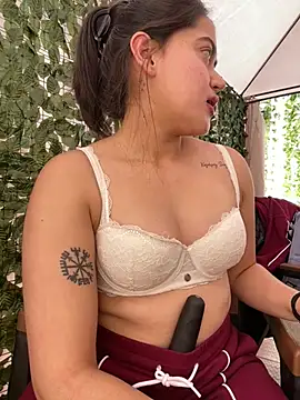 Camila pinkk online show from July 2026 02:37:01 PM