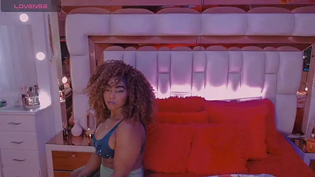 Aliana Ross online show from November 2025 08:25:02 AM