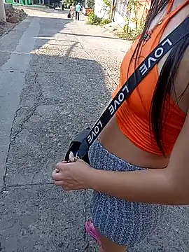 Snapshot of the_queen_of_street chatting on January 2025 09:02:01 PM the queen of street online show from January 2025 09:02:01 PM