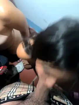 Snapshot of the_queen_of_street chatting on February 2025 03:43:02 AM the queen of street online show from February 2025 03:43:02 AM