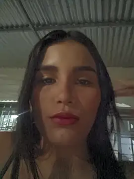 Snapshot of the_queen_of_street chatting on February 2025 03:01:02 AM the queen of street online show from February 2025 03:01:02 AM