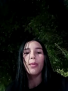 Snapshot of the_queen_of_street chatting on October 2025 04:35:02 AM the queen of street online show from October 2025 04:35:02 AM