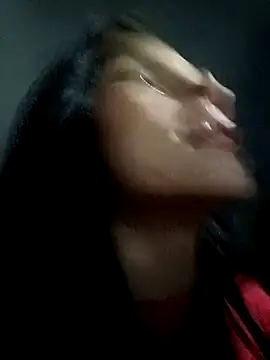 Snapshot of the_queen_of_street chatting on November 2025 01:04:02 AM the queen of street online show from November 2025 01:04:02 AM