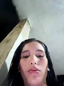 Snapshot of the_queen_of_street chatting on November 2025 01:50:02 AM the queen of street online show from November 2025 01:50:02 AM