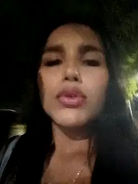 Snapshot of the_queen_of_street chatting on November 2025 04:00:02 AM the queen of street online show from November 2025 04:00:02 AM