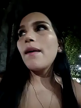 Snapshot of the_queen_of_street chatting on December 2025 02:51:02 AM the queen of street online show from December 2025 02:51:02 AM