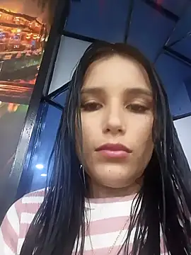 Snapshot of the_queen_of_street chatting on December 2025 02:51:02 AM the queen of street online show from December 2025 02:51:02 AM