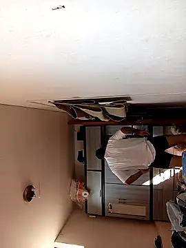 Snapshot of Adrianisx chatting on January 2025 02:56:02 PM Adrianisx online show from January 2025 02:56:02 PM