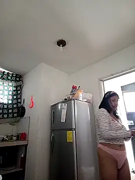 Snapshot of Adrianisx chatting on February 2025 07:10:02 PM Adrianisx online show from February 2025 07:10:02 PM