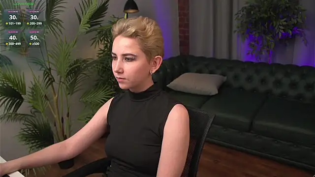 Snapshot of Aurora_First chatting on January 2025 05:45:02 PM Aurora First online show from January 2025 05:45:02 PM