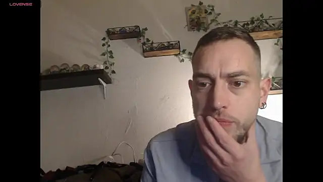 wawarruis online show from March 2025 09:04:02 PM