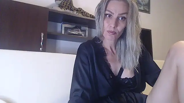 AshlineKatte online show from September 2025 05:26:02 PM