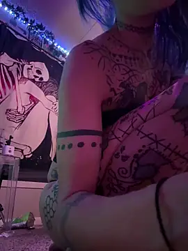 trashbrat online show from October 2025 06:16:02 AM