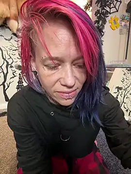 trashbrat online show from June 2026 11:07:01 PM