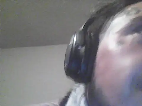justthetip4209 online show from May 2026 01:57:02 AM