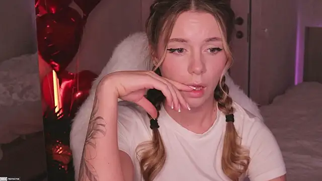 Snapshot of Tokyo_N chatting on February 2025 11:33:02 PM Tokyo N online show from February 2025 11:33:02 PM