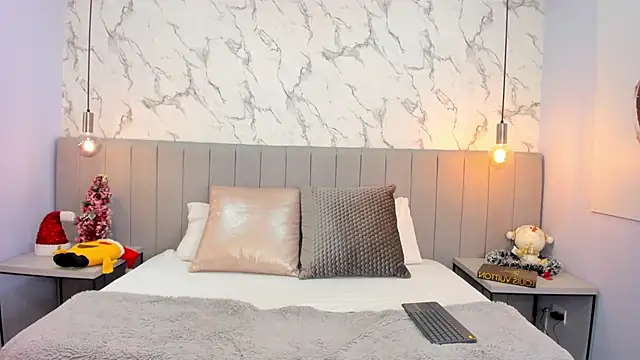 Snapshot of Blue_Angell chatting on January 2025 02:51:02 PM Blue Angell online show from January 2025 02:51:02 PM