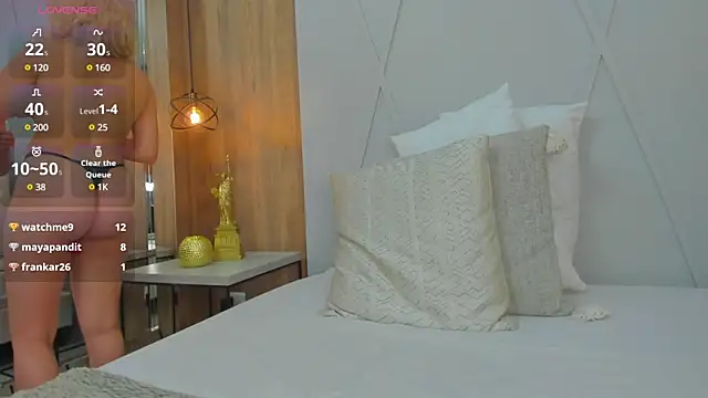 Snapshot of Blue_Angell chatting on January 2025 08:04:01 PM Blue Angell online show from January 2025 08:04:01 PM