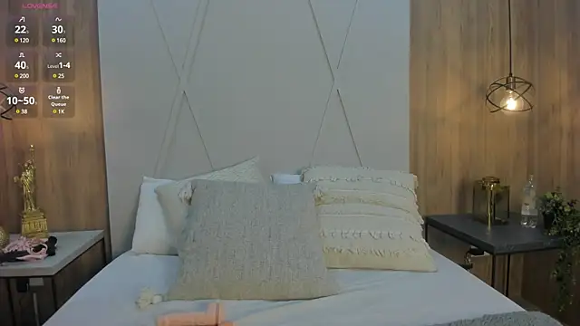 Snapshot of Blue_Angell chatting on January 2025 08:53:02 PM Blue Angell online show from January 2025 08:53:02 PM