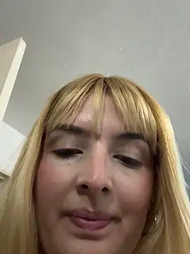 Snapshot of Blue_Angell chatting on September 2025 01:44:02 AM Blue Angell online show from September 2025 01:44:02 AM