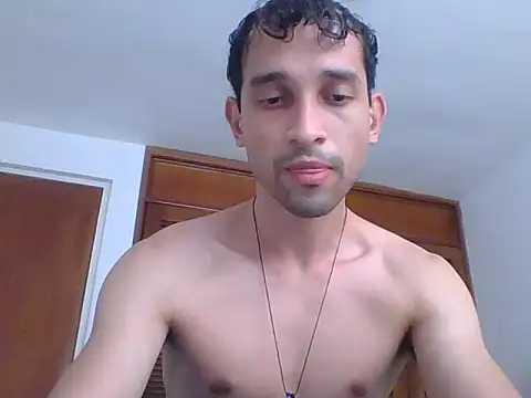 jovenvergonguapo09 online show from April 2026 06:28:01 PM