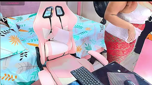 kimberly bellu online show from May 2026 11:35:02 PM