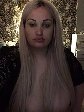VikiiStoun online show from June 2026 09:43:02 PM