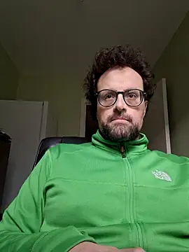 Snapshot of littlehairyman chatting on March 2025 03:39:01 PM littlehairyman online show from March 2025 03:39:01 PM