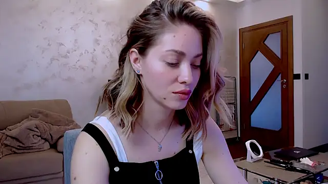 Snapshot of Eroticgiftxxx chatting on March 2025 01:57:02 PM Eroticgiftxxx online show from March 2025 01:57:02 PM