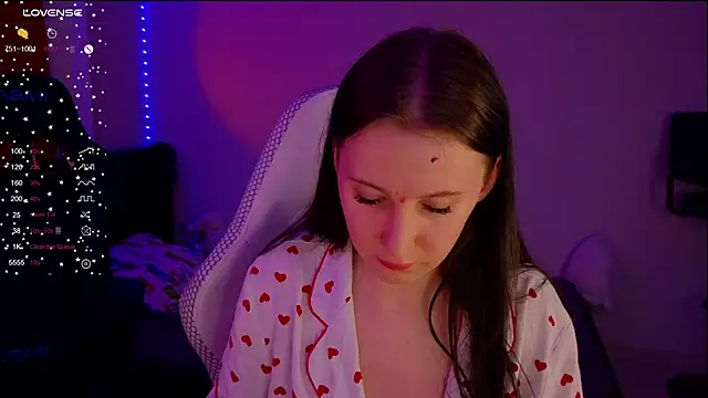 mon lola online show from March 2025 08:43:01 PM