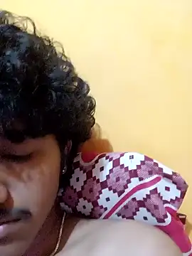 Snapshot of CosmicEmuu chatting on January 2025 08:48:02 PM CosmicEmuu online show from January 2025 08:48:02 PM