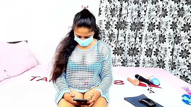 Tatoo girl online show from July 2026 03:06:02 AM