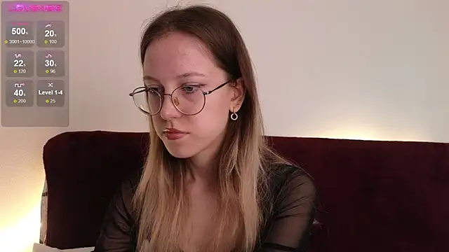 Snapshot of MaryBliss chatting on October 2025 12:20:01 AM MaryBliss online show from October 2025 12:20:01 AM